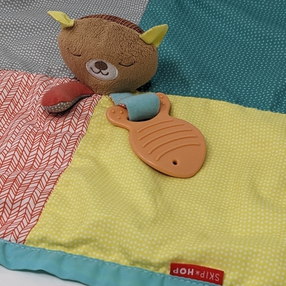 SKIP Hop Lovey Bear Fish